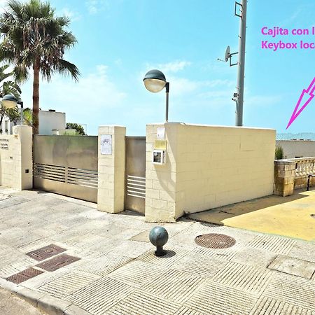 On Beach Deluxe Apartment With Pools And Own Garden El Puerto de Santa María Exterior foto