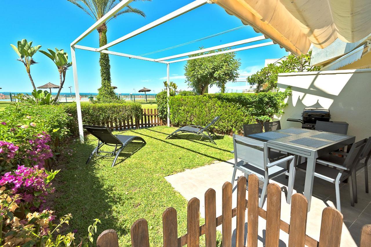On Beach Deluxe Apartment With Pools And Own Garden El Puerto de Santa María Exterior foto