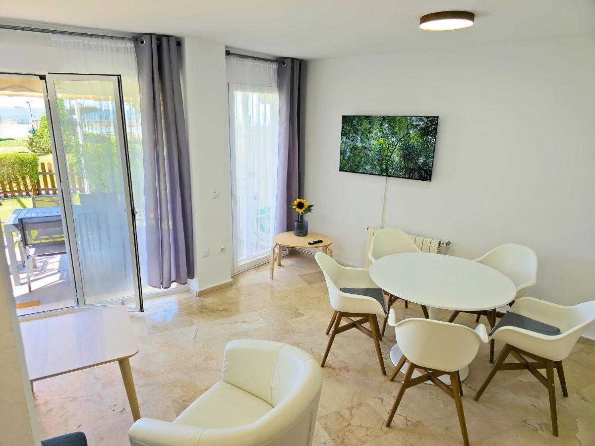 On Beach Deluxe Apartment With Pools And Own Garden El Puerto de Santa María Exterior foto